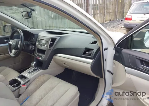 2010 Subaru Outback 2.5I z USA, uszkodzony, nr VIN 4S4BRCAC0A3311139